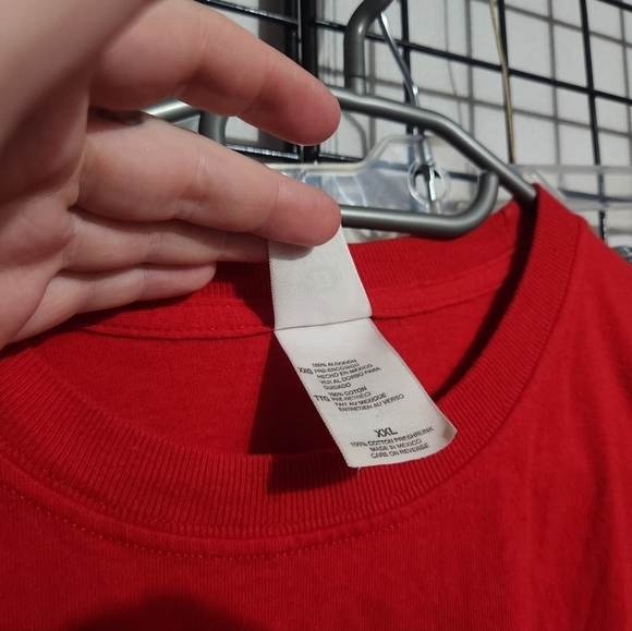 Calgary Flames Red T-Shirt - Picture 4 of 6